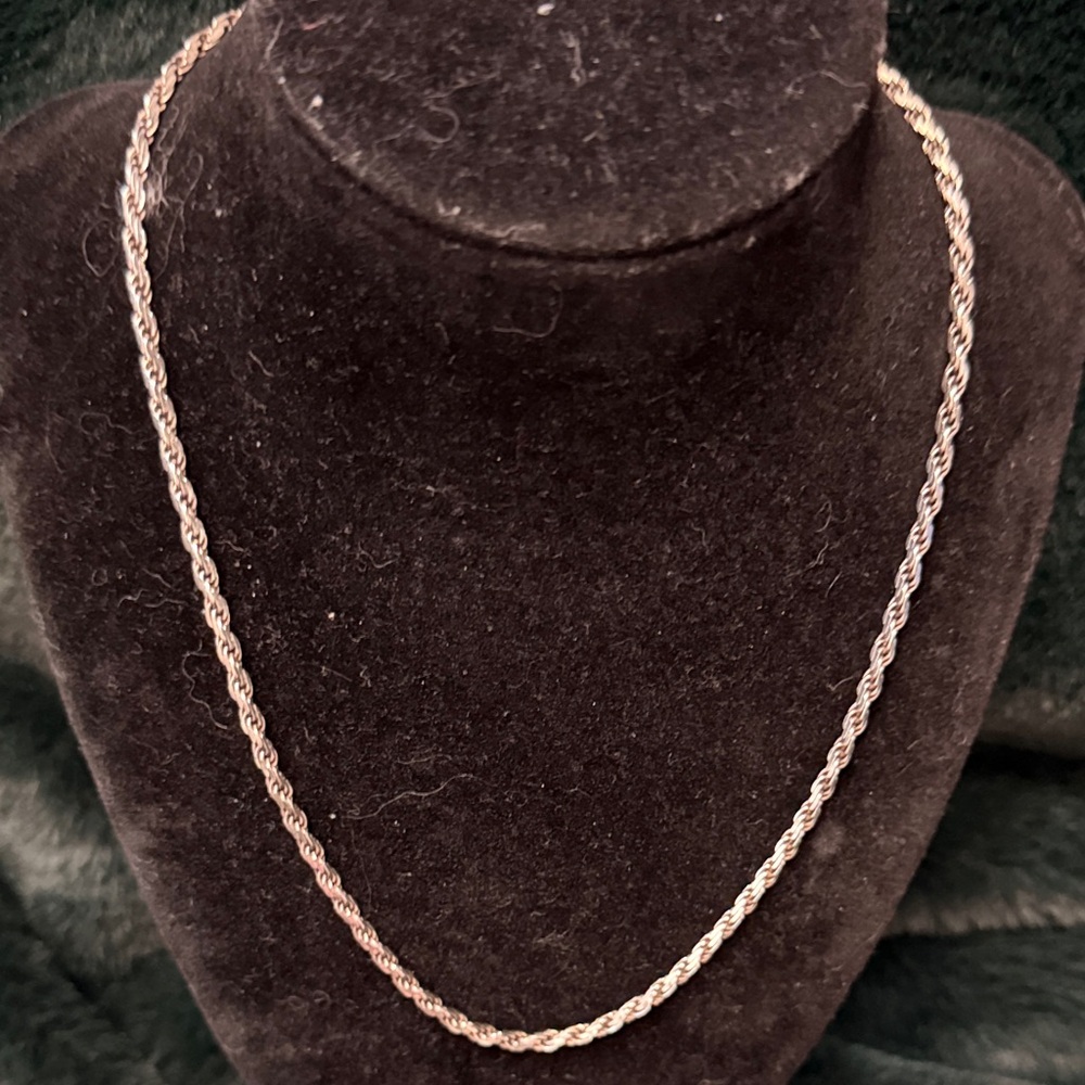 Women's Rope Chain Necklace - Polished Silver Finish - Picture 3 of 9